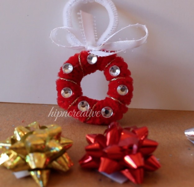 Pipe Cleaner Wreath Ornament
